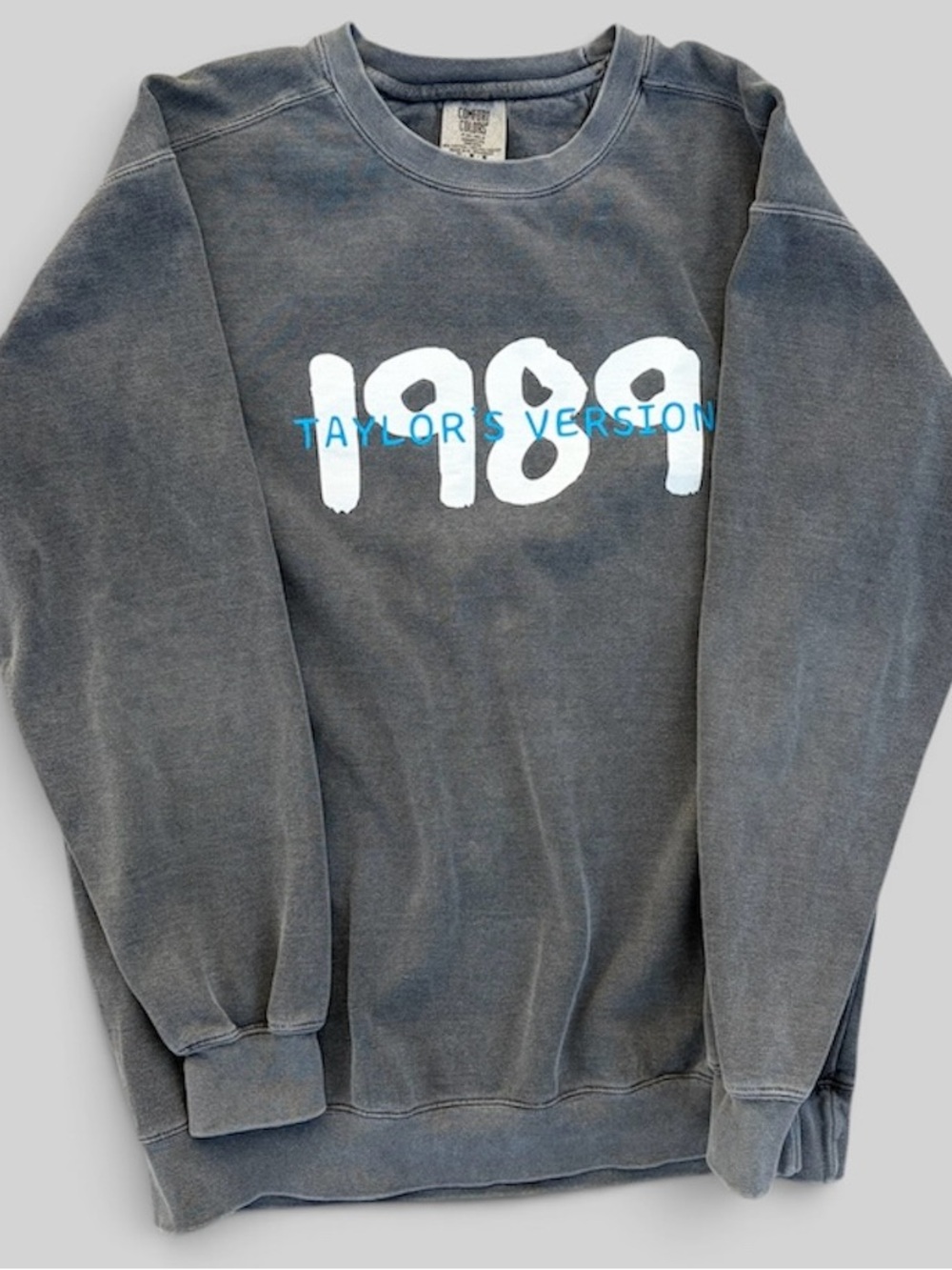 Taylor's Version 1989 Graphic Crewneck Sweater - Charcoal Gray - Size M - EUC